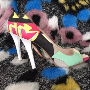Emilio Pucci . Geometric pastel print. Size 37